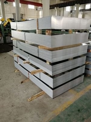 폭 1500 밀리미터는 침지된 직류 전기로 자극된 스틸 롤 40g-275g 징크 층을 뜨겁게 합니다